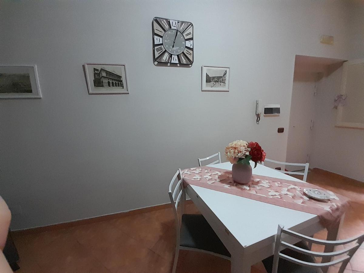 Dimora Donna Carmela Apartment Naples Luaran gambar