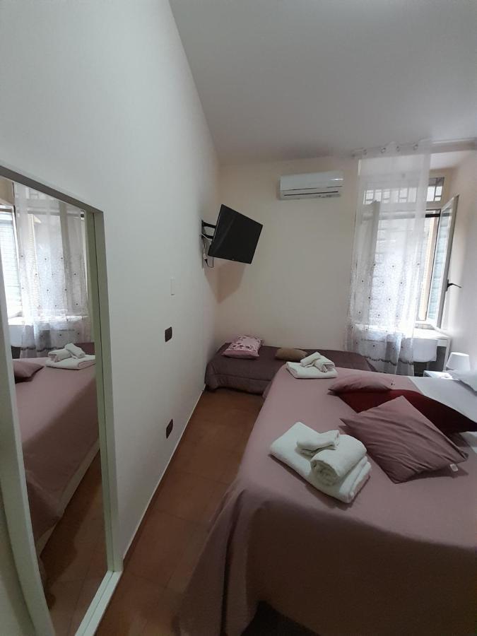 Dimora Donna Carmela Apartment Naples Luaran gambar