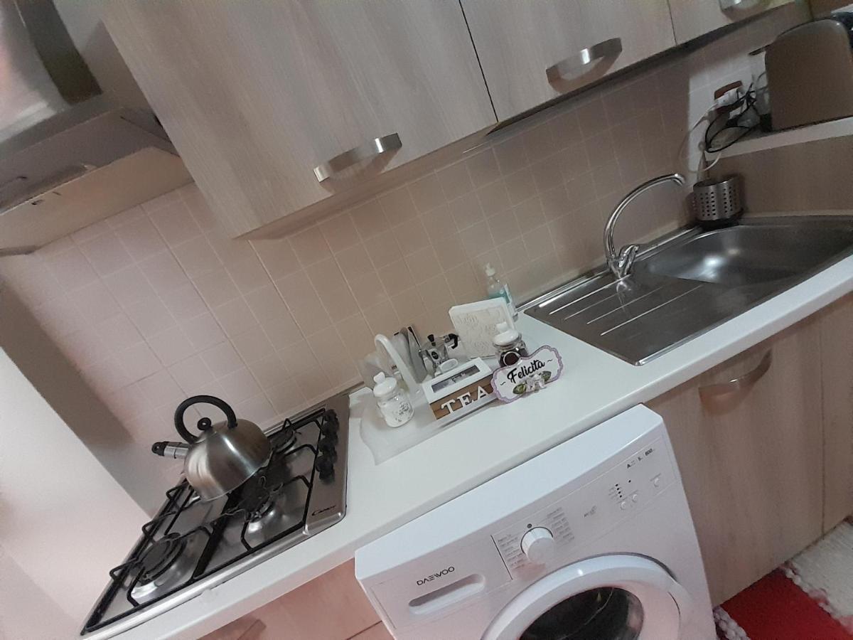 Dimora Donna Carmela Apartment Naples Luaran gambar